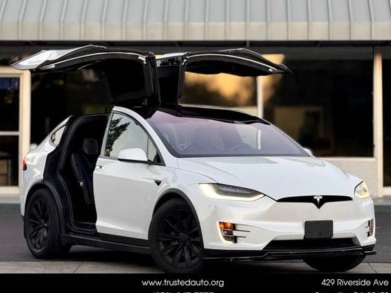TESLA MODEL X 2017 5YJXCAE22HF051244 image